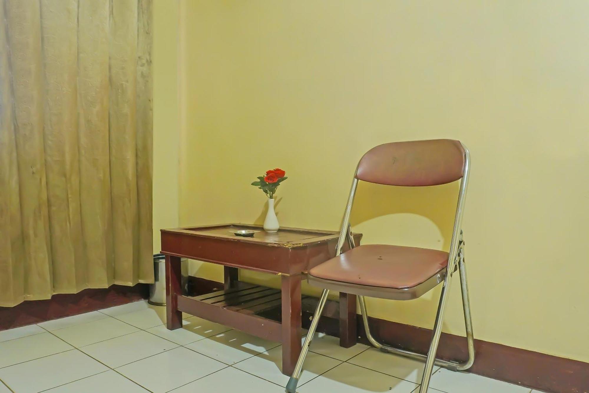 Spot On 92466 Adam Kost Syariahnearwisata Jembatan Barito Hotel Banjarmasin  Exterior photo