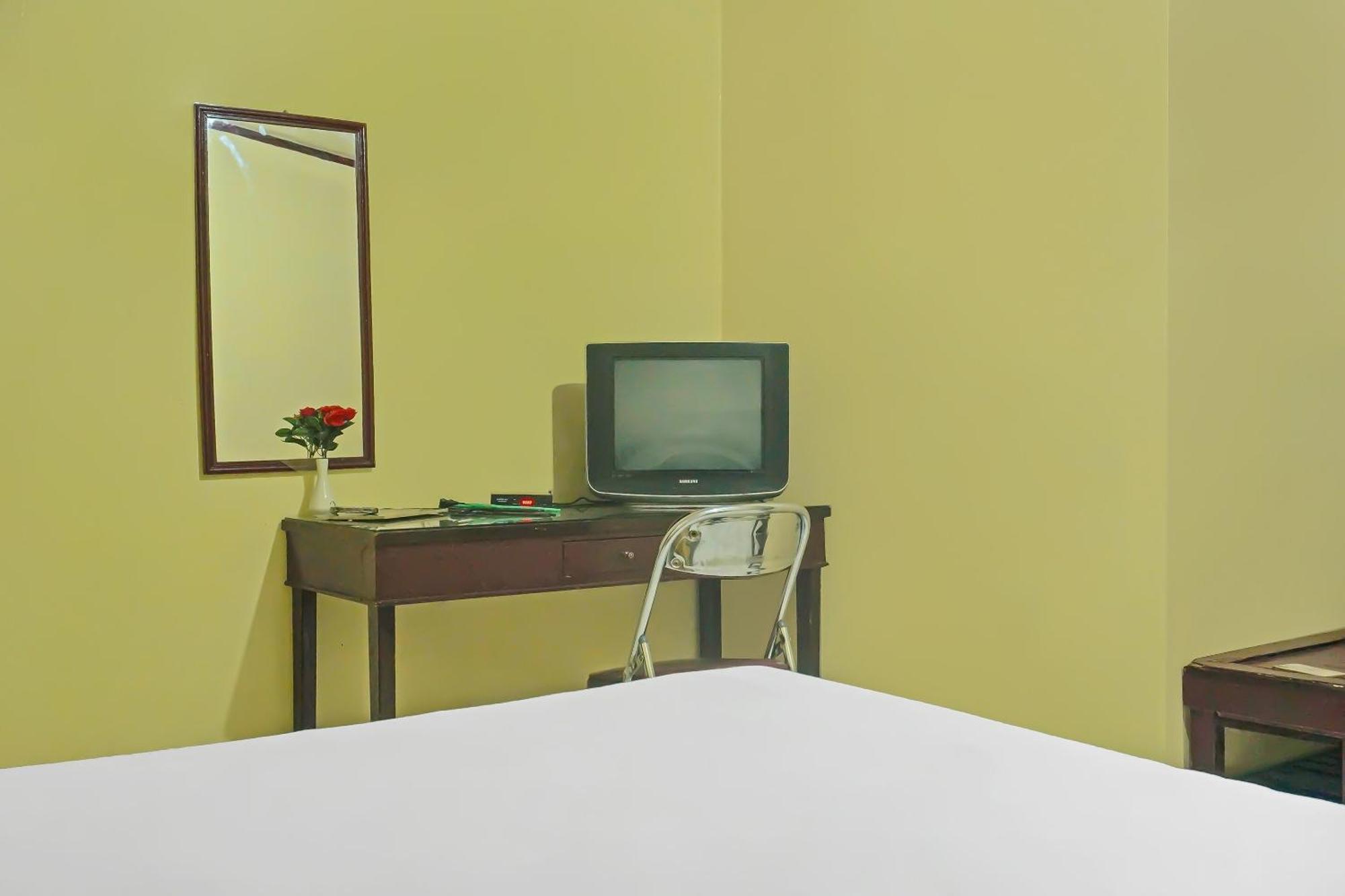 Spot On 92466 Adam Kost Syariahnearwisata Jembatan Barito Hotel Banjarmasin  Exterior photo